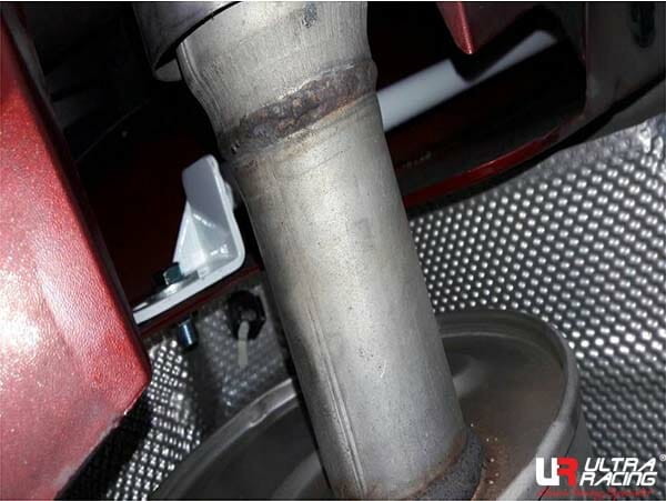 Ultra Racing Renault Fluence 2.0 09+/Samsung SM3 1.6 09-20 2WD UltraRacing 2-Point Rear Torsion Bar (2242) URKR-RT2-2242