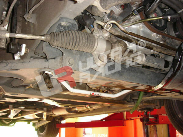 Ultra Racing Toyota Avanza F600 1.3 03-11/F650 1.5 11-16 2WD UltraRacing Front Sway Bar 20mm (087) UR-AF20-087