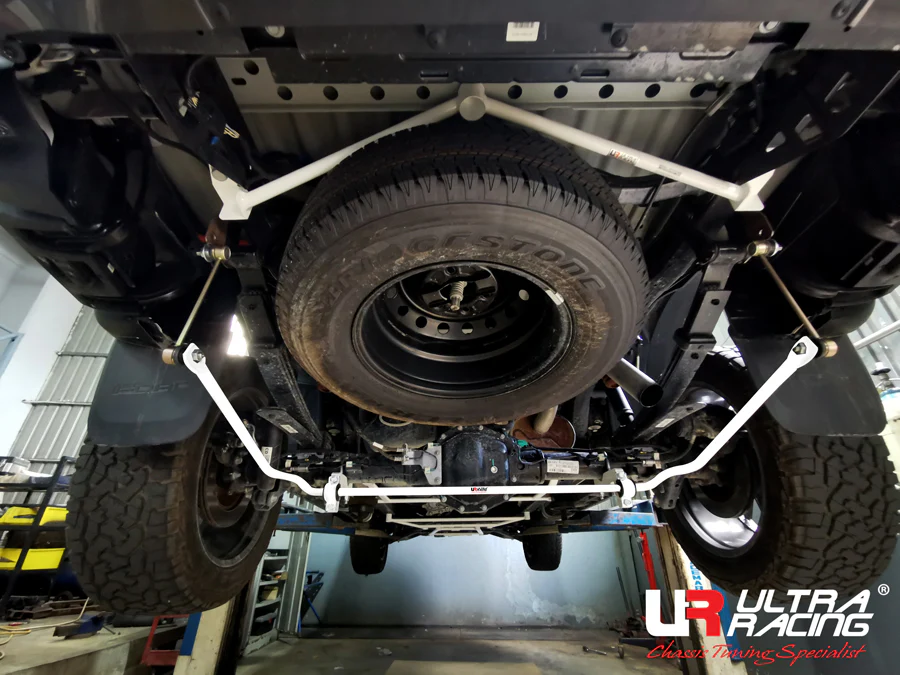 Ultra Racing FORD RANGER Ultra Racing Rear Sway Bar 21mm UR-AR21-679