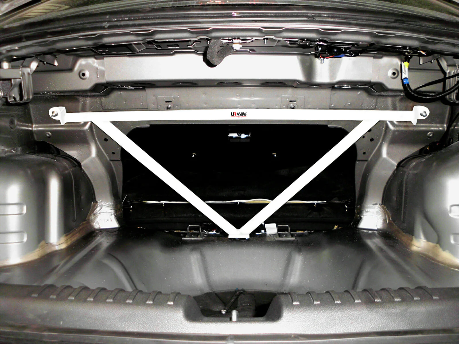 Ultra Racing Proton Saga (BT / MK4) 1.3 2WD 16+ UltraRacing 3-Point Rear Upper Strutbar (3747) UR-RE3-3747