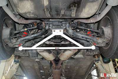 Ultra Racing Jaguar XJ-8 (X-308) Rear Lower Brace URRL3-1545