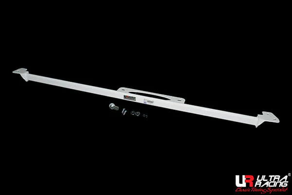 Ultra Racing Nissan Elgrand (E52) 3.5 V6 2WD 10+ UltraRacing 3-Point Rear Lower Bar (3647) UR-RL3-3647