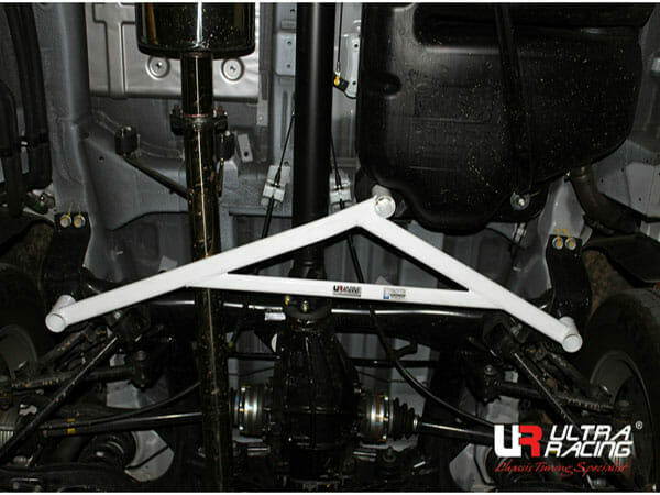 Ultra Racing Ssangyong Korando Turismo/Stavic 2.0D 4WD 12-19 UltraRacing 3-Point Rear Lower Bar (2254) URKR-RL3-2254