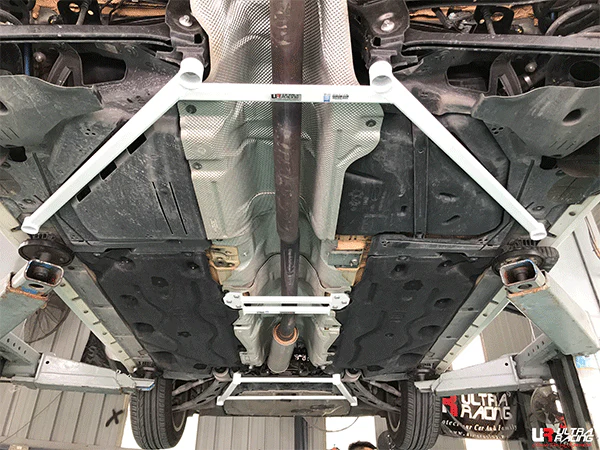 Ultra Racing BMW 2 F45 216i /X1 F48 2.0T /Mini Clubman F54 /Country Man F60 UltraRacing 3-Point Rear Lower Bar (3859) URTW-RL3-3859