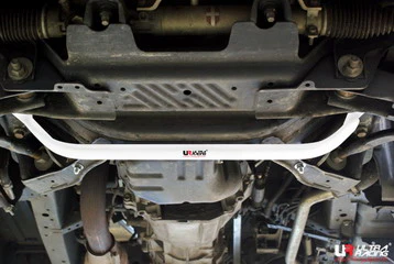 Ultra Racing Toyota Hiace/H200 04+ UltraRacing 4-Point Front H-Brace 1366 UR-LA4-1366