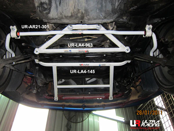 Ultra Racing Toyota MR2 Front Lower Brace URLA4-145
