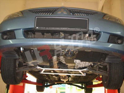 Ultra Racing Mitsubishi Lancer 02-07 CS2/3/5 Ultra-R 4Point Front H-Brace UR-LA4-158