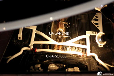 Ultra Racing Honda Civic FD2 05+ TypeR Ultra-R 4-Point Front H-Brace UR-LA4-1748