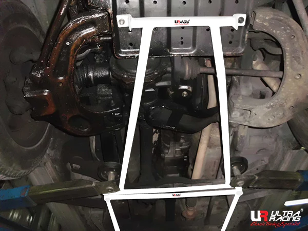 Ultra Racing Daihatsu Feroza 4WD F300 89-93 Ultra-R 4P Front Lower Brace UR-LA4-2577