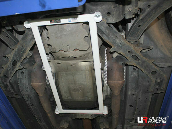 Ultra Racing Ford Mustang S-197Ii 3.7 V6 2WD 10-14 UltraRacing 4-Point Front Lower Brace (3124) UR-LA4-3124