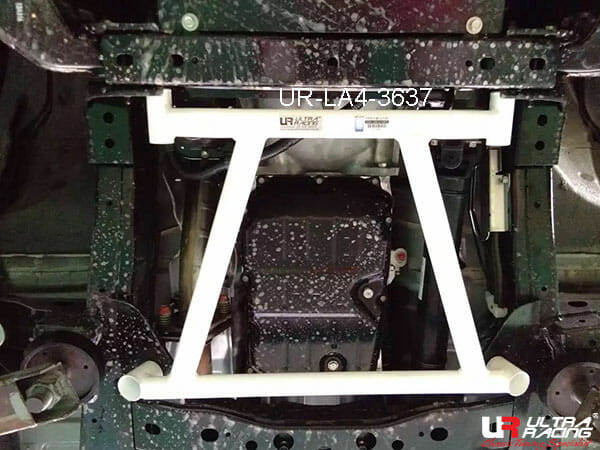 Ultra Racing Mitsubishi Triton L200 (KJ) 2.4D/2.5D 4WD FL 15+ UltraRacing 4-Point Front Lower Brace (3637) UR-LA4-3637