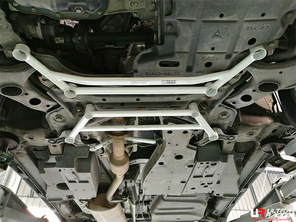 Ultra Racing Lexus NX 200T/300 (AZ10) 2.0T 14-21/Toyota Harrier 2.0/2.5 13-20 2WD/4WD UltraRacing 4-Point Front Lower Brace (3704) UR-LA4-3704