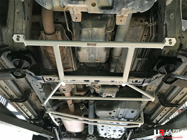 Ultra Racing Toyota Land Cruiser Prado (J150) 2.7P 4WD 09+ UltraRacing 4-Point Front Lower Brace (4028) UR-LA4-4028