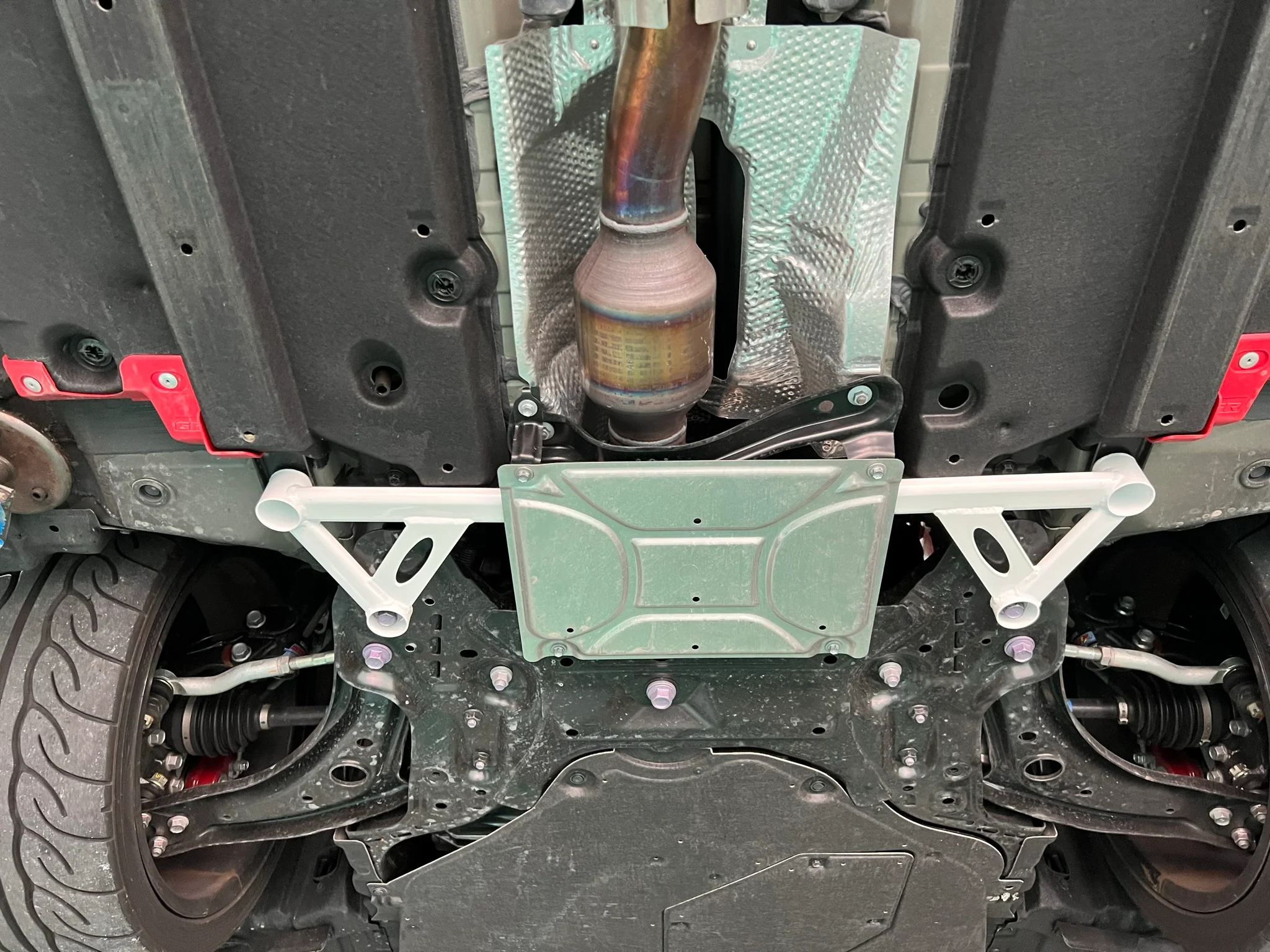 Ultra Racing Toyota GR Yaris 2020- Front Lower Brace URLA4-4265