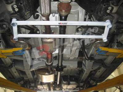 Ultra Racing Chevrolet Captiva 4WD (2.0 TurboD) UltraRacing Front H-Brace UR-LA4-717