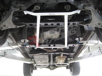 Ultra Racing Kia Sorento 2.5 UltraRacing 4-Point Front H-Brace UR-LA4-821