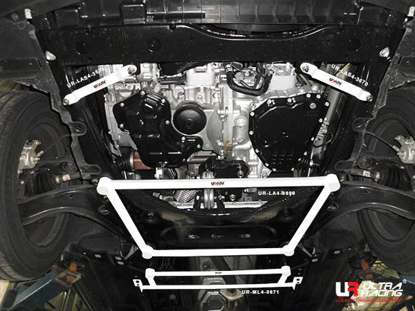 Ultra Racing Nissan Qashqai (J11) 1.6 13+/Renault Kadjar 1.3 15+ 2WD UltraRacing 4-Point Front Upper Strutbar (3670P) UR-LS4-3670P