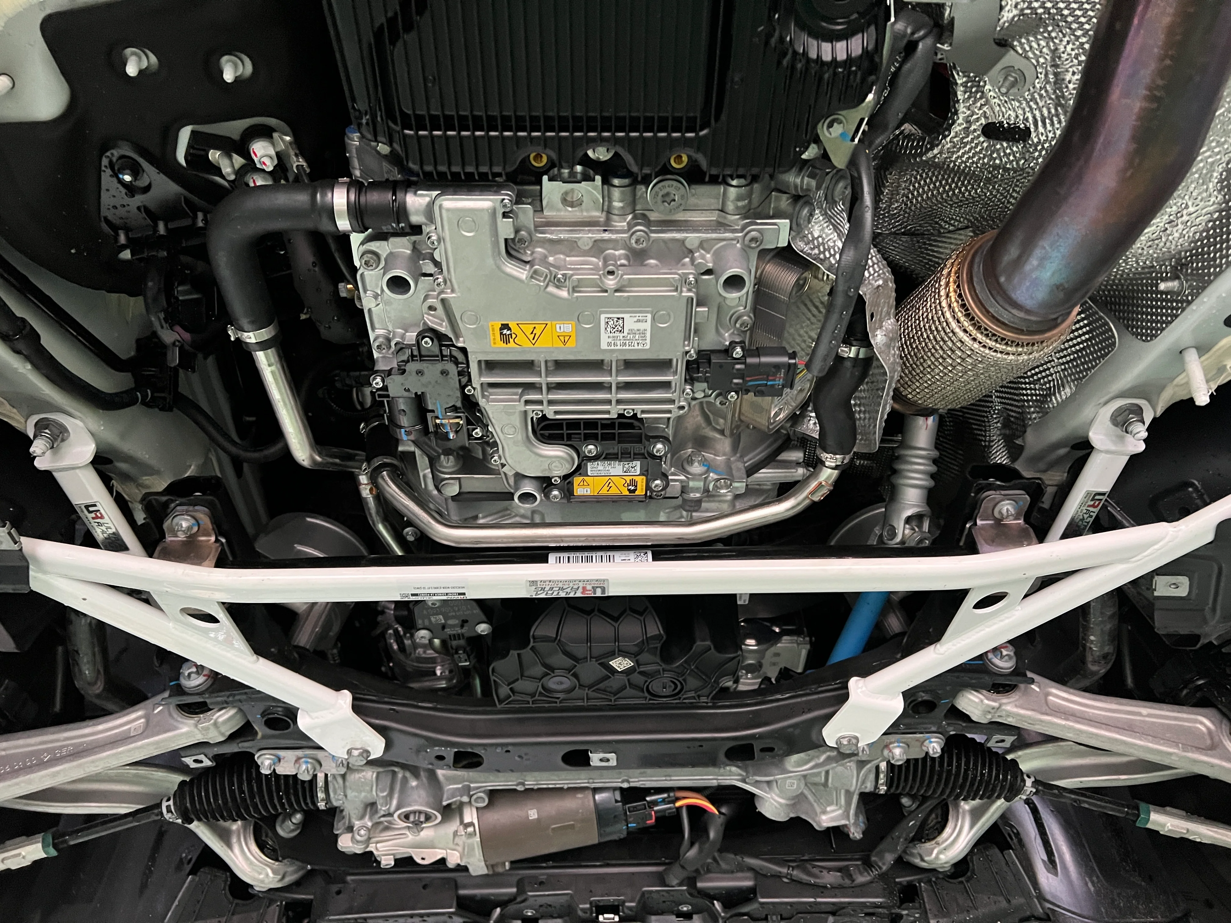 Ultra Racing MERCEDES-BENZ W206 Ultra Racing Front Lower Brace UR-LS4-4373P