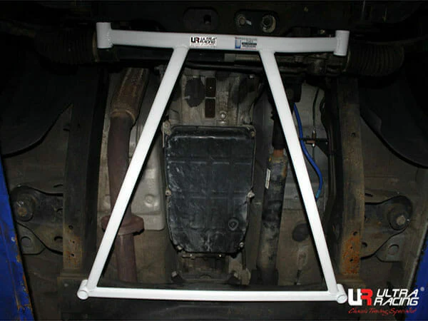 Ultra Racing Ssangyong Kyron 2.0D/2.7D 4WD 05-14 UltraRacing 4-Point Front Lower Brace (2179) URKR-LA4-2179