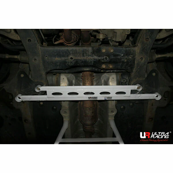 Ultra Racing Hyundai Grandeur (TG) 2.7 2WD 05-11 UltraRacing 4-Point Front Lower Brace (2288) URKR-LA4-2288