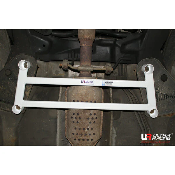 Ultra Racing Hyundai Grandeur (XG) 3.0 2WD 98-05 UltraRacing 4-Point Front Lower Brace (2696) URKR-LA4-2696