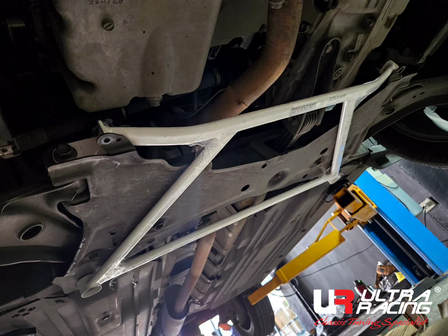 Ultra Racing SUZUKI VITARA Ultra Racing Front Lower Brace URPH-LA4-4437