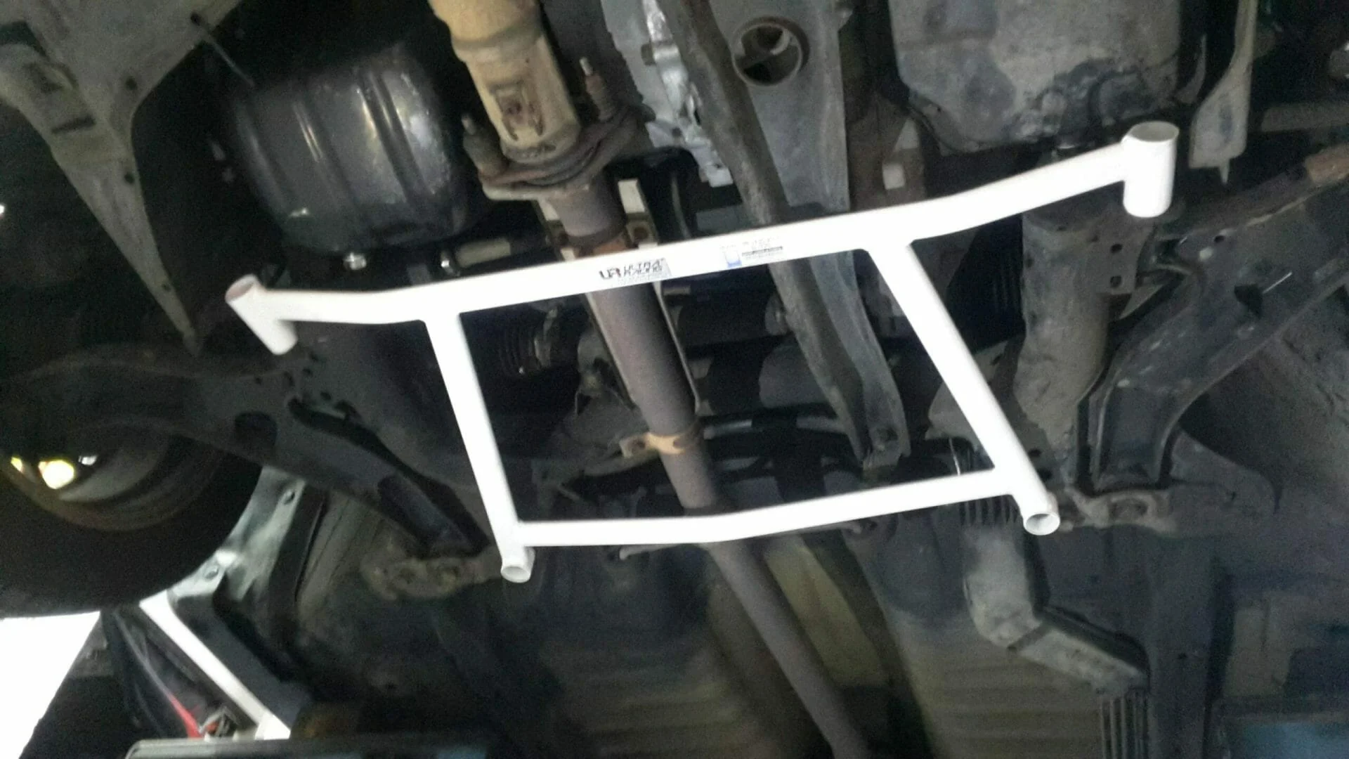 Ultra Racing Ford Tierra (KJ) 1.6 94-98/Mazda Protege 1.6 98-03 2WD UltraRacing 4-Point Front Lower Brace (2896) URTW-LA4-2896