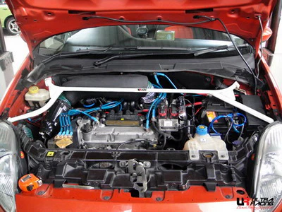 Ultra Racing Fiat Grande Punto 8V 1.4 06+ Ultra-R Front Upper Strutbar 4P UR-TW4-1148