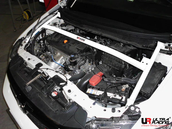 Ultra Racing Honda Civic FB/Coupe 10+ USA Ultra-R 4P Front Upper Strutbar UR-TW4-1992