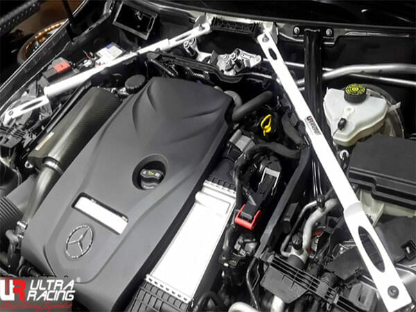 Ultra Racing Mercedes S213 E300 3.0T 2WD 16+ UltraRacing 4-Point Front Upper Strutbar (3905P) URTW-TW4-3905P