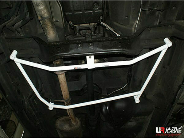 Ultra Racing Ssangyong Rodius/Stavic 2.7D 4WD 04-12 UltraRacing 4-Point Mid Lower Brace (2602) UR-ML4-2602