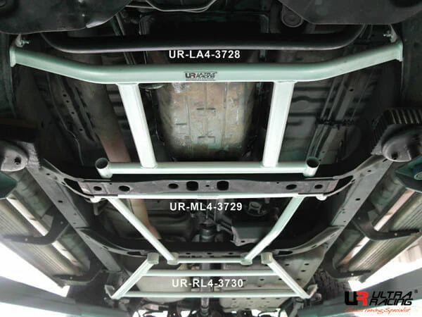 Ultra Racing Toyota Hilux Surf (N180) 3.0D 4WD 95-02 UltraRacing 4-Point Mid Lower Brace (3729) UR-ML4-3729