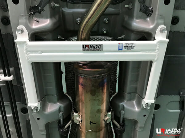 Ultra Racing Toyota Vios (NSP151) 1.5 18+/Yaris 1.5 19+ 2WD UltraRacing 4-Point Mid Lower Brace (3751) UR-ML4-3751