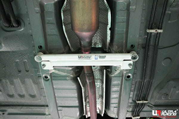 Ultra Racing Toyota Sienta (XP170) 1.5/1.8 2WD 15+ UltraRacing 4-Point Mid Lower Brace (3765) UR-ML4-3765