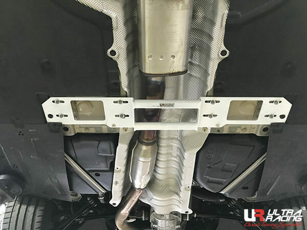 Ultra Racing BMW 3 G20/G21 (330i) 2.0T/3.0T 2WD 19+ UltraRacing 4-Point Mid Lower Brace (4110) UR-ML4-4110