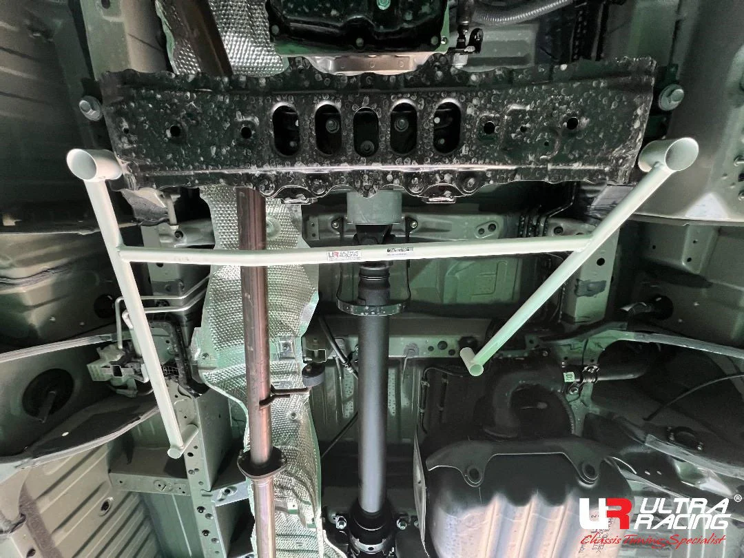 Ultra Racing TOYOTA HIACE Ultra Racing Mid Lower Brace UR-ML4-4628