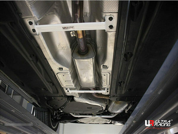 Ultra Racing Skoda Superb (B6/TYP 3T) 2.0T 2WD Sedan 08-15 UltraRacing 4-Point Mid Lower Brace (2317P) UR-MS4-2317P