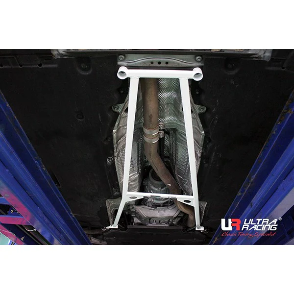 Ultra Racing Audi A6 (C7) Mid Lower Brace URKR-ML4-2227