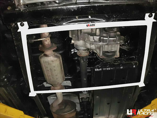 Ultra Racing Ssangyong Rexton I (Y200) 2.9D 4WD 01-12 UltraRacing 4-Point Mid Lower Brace (2307) URKR-ML4-2307