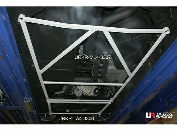 Ultra Racing Audi Q7 Mid Lower Brace URKR-ML4-3307