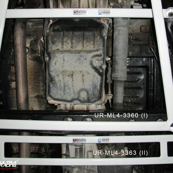 Ultra Racing Toyota Fortuner (AN150) 2.8D 4WD 15+ UltraRacing 4-Point Mid Lower Brace (3363) URTH-ML4-3363