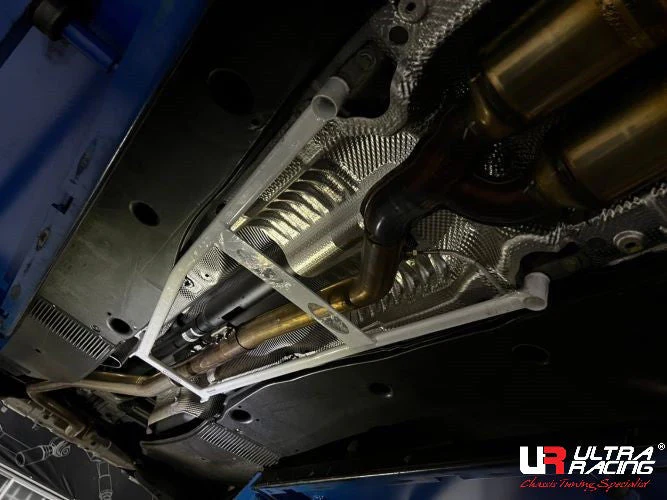 Ultra Racing SKODA KODIAQ Ultra Racing Mid Lower Brace URTW-ML4-4555
