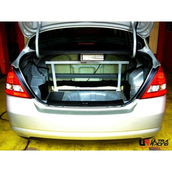 Ultra Racing Nissan Latio/Tiida (C11) 1.8 2WD Sedan 04-18 UltraRacing 4-Point Rear Upper Strutbar (236) UR-RE4-236