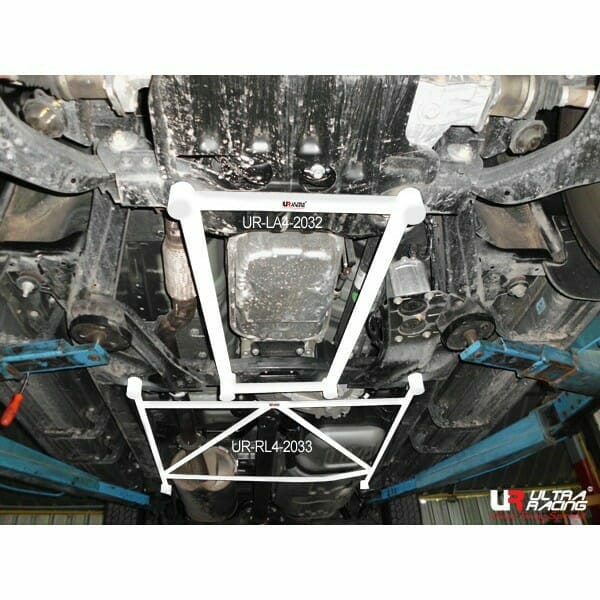 Ultra Racing Chevrolet Trailblazer (RG) 2.8D 4WD SUV 12+ UltraRacing 4-Point Rear Lower Bar (2033) UR-RL4-2033