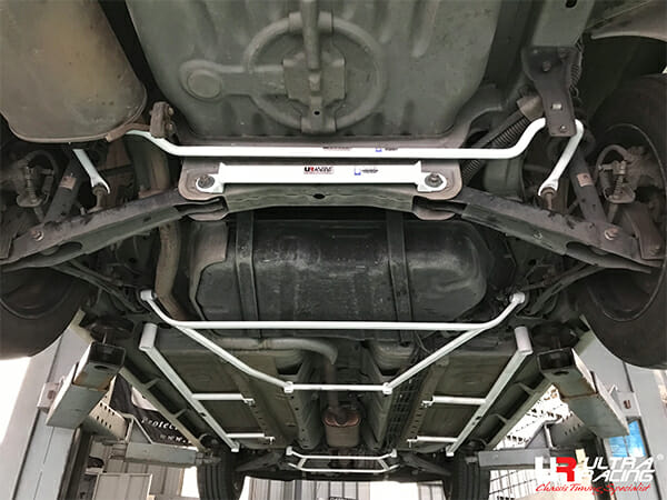 Ultra Racing Proton Gen 2 1.6 04-12/Persona 1.6 07-16/Waja 1.6 00-11 2WD UltraRacing 4-Point Rear Lower Bar (251) UR-RL4-251