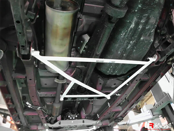 Ultra Racing Toyota Avanza (F652) 1.5 2WD 16-18 UltraRacing 4-Point Rear Lower Bar (3762) UR-RL4-3762