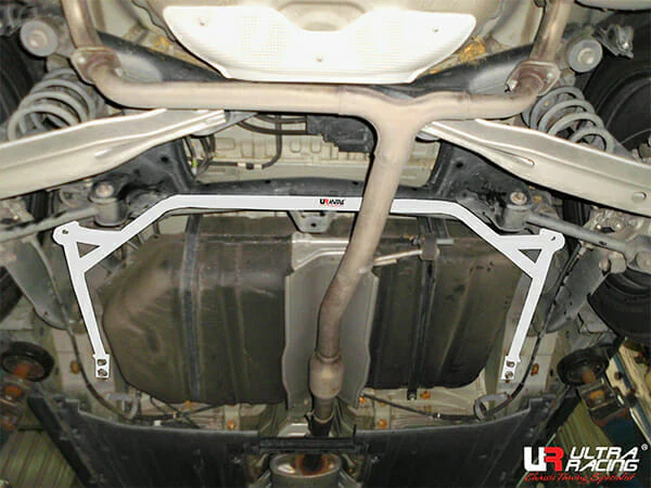Ultra Racing Suzuki Kizashi 2.4 2WD 10-13 UltraRacing 4-Point Rear Lower Bar (3795) UR-RL4-3795
