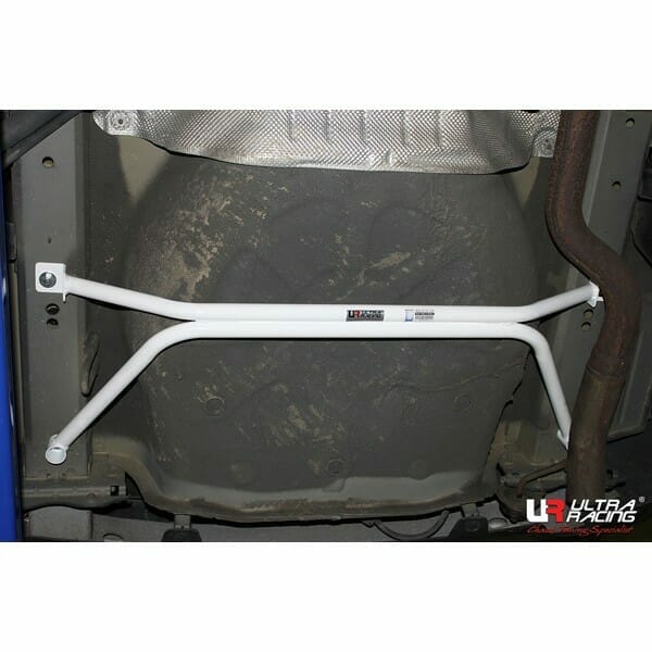 Ultra Racing Chevrolet Cruze (J300) 1.8/2.0 08-16 Daewoo Lacetti 2.0D 08-11 2WD UltraRacing 4-Point Rear Lower Bar (2704) URKR-RL4-2704