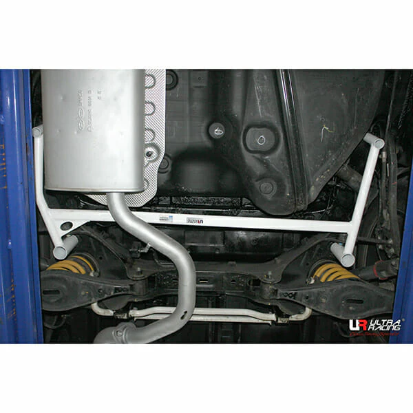 Ultra Racing Hyundai Santa Fe (DM) 2.0D 2WD 13-18 UltraRacing 4-Point Rear Lower Bar (3261) URKR-RL4-3261