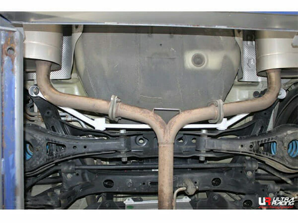 Ultra Racing Kia Optima K5 (JF) 1.6T/1.7D/2.0 2WD 15+ UltraRacing 4-Point Rear Lower Bar (3314) URKR-RL4-3314